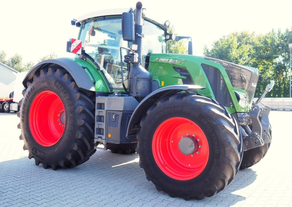 Fendt 824 Vario S4 ProfiPlus, GPS  - 拖拉机:图4 Fendt 824 Vario S4 ProfiPlus, GPS  - 拖拉机:图4