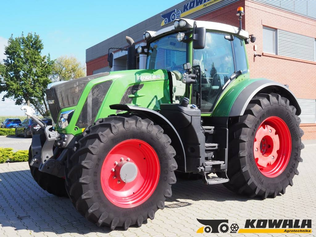 Fendt 828 Vario S4 ProfiPlus, GPS - 拖拉机:图1 Fendt 828 Vario S4 ProfiPlus, GPS - 拖拉机:图1