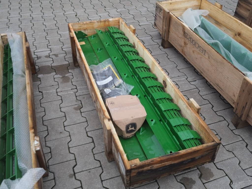 John Deere T660, T670 retrofit kit on corn - 收割机附件:图4 John Deere T660, T670 retrofit kit on corn - 收割机附件:图4