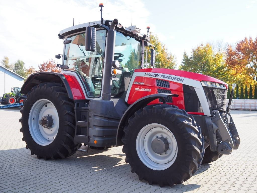 Massey Ferguson 8S.225 Dyna-7, GPS - RTK - 拖拉机:图4 Massey Ferguson 8S.225 Dyna-7, GPS - RTK - 拖拉机:图4