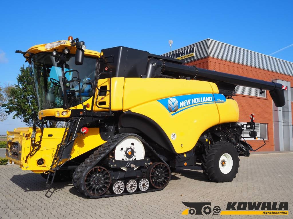 New Holland CR 9090  - 联合收割机:图1 New Holland CR 9090  - 联合收割机:图1