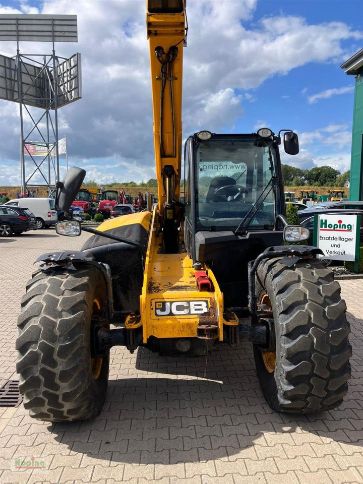 JCB 541-70 Agri Plus - 伸缩臂叉装车:图2 JCB 541-70 Agri Plus - 伸缩臂叉装车:图2