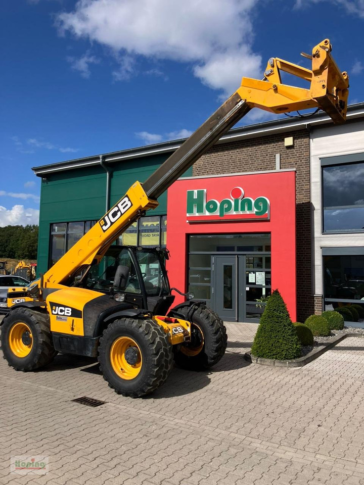 JCB 541-70 Agri Plus - 伸缩臂叉装车:图1 JCB 541-70 Agri Plus - 伸缩臂叉装车:图1