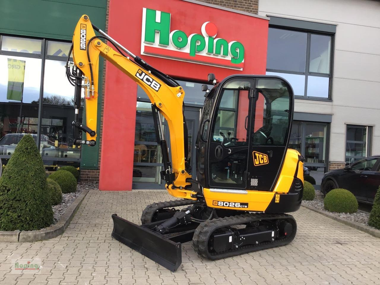JCB 8026CTS - 小型挖掘机:图1 JCB 8026CTS - 小型挖掘机:图1