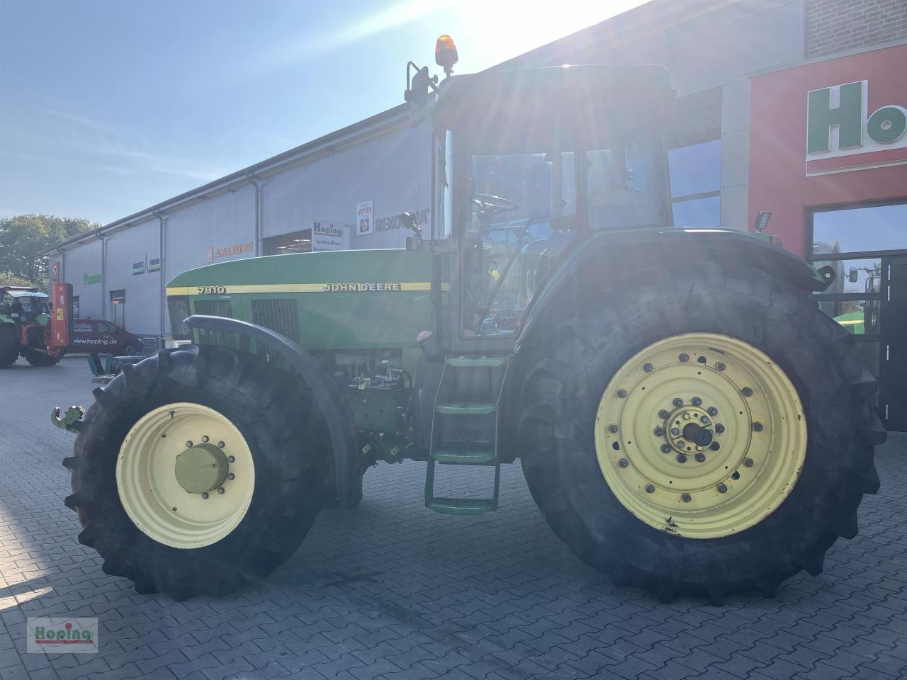 John Deere 7810 - 拖拉机:图2 John Deere 7810 - 拖拉机:图2