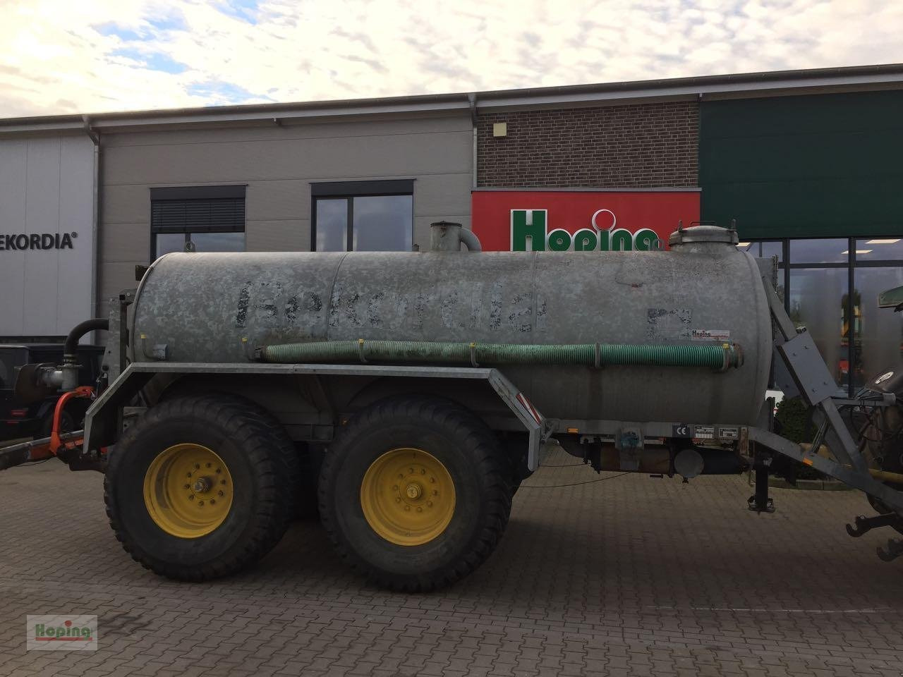 Meyer-Lohne PW 14000T - 浆罐车:图1 Meyer-Lohne PW 14000T - 浆罐车:图1