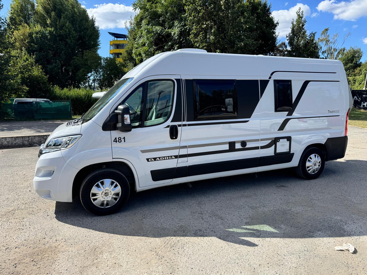 ADRIA Twin 600 SP - 露营货车:图3 ADRIA Twin 600 SP - 露营货车:图3