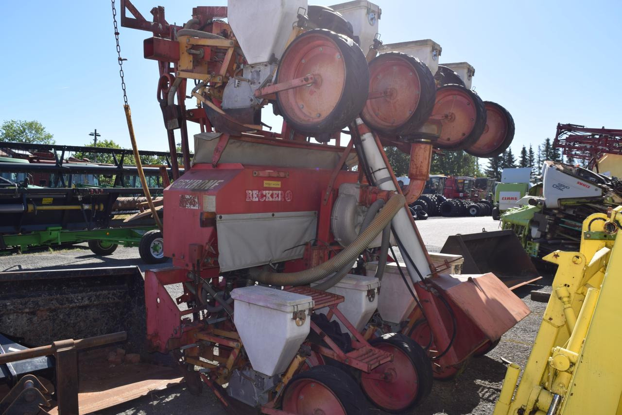 Becker P8Z - 精准播种机:图1 Becker P8Z - 精准播种机:图1