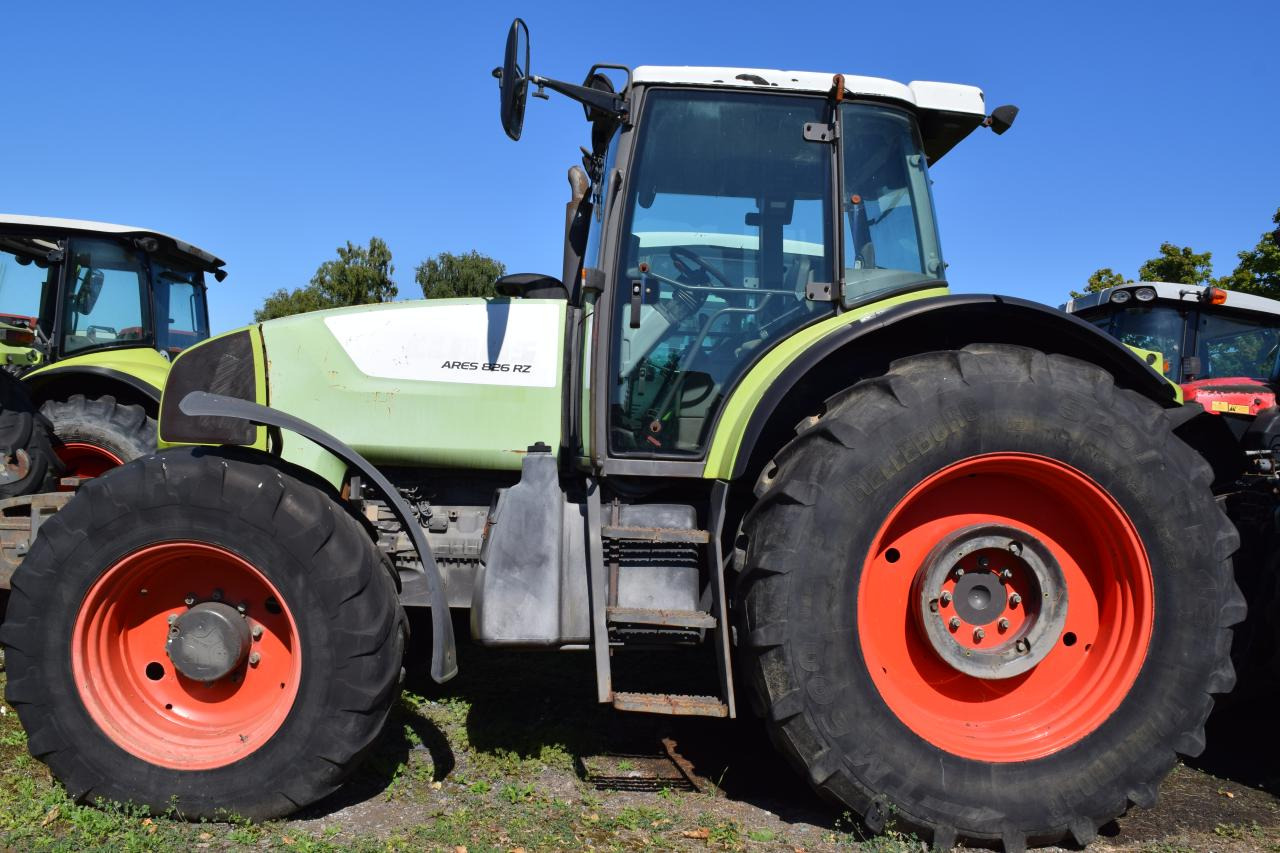 CLAAS Ares 826 RZ - 拖拉机:图2 CLAAS Ares 826 RZ - 拖拉机:图2
