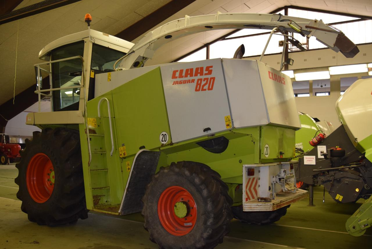 CLAAS Jaguar 820 - 饲料收割机:图4 CLAAS Jaguar 820 - 饲料收割机:图4