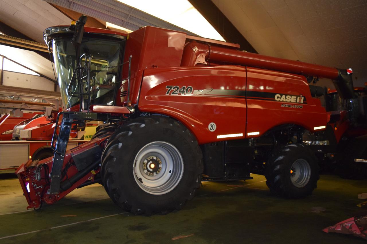 Case-IH 7240 Axial Flow - 联合收割机:图1 Case-IH 7240 Axial Flow - 联合收割机:图1