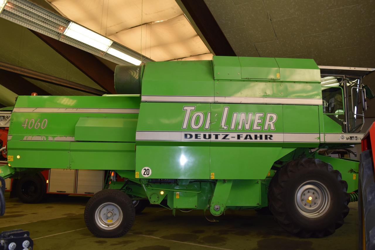 Deutz-Fahr 4060 TopL. - 联合收割机:图1 Deutz-Fahr 4060 TopL. - 联合收割机:图1