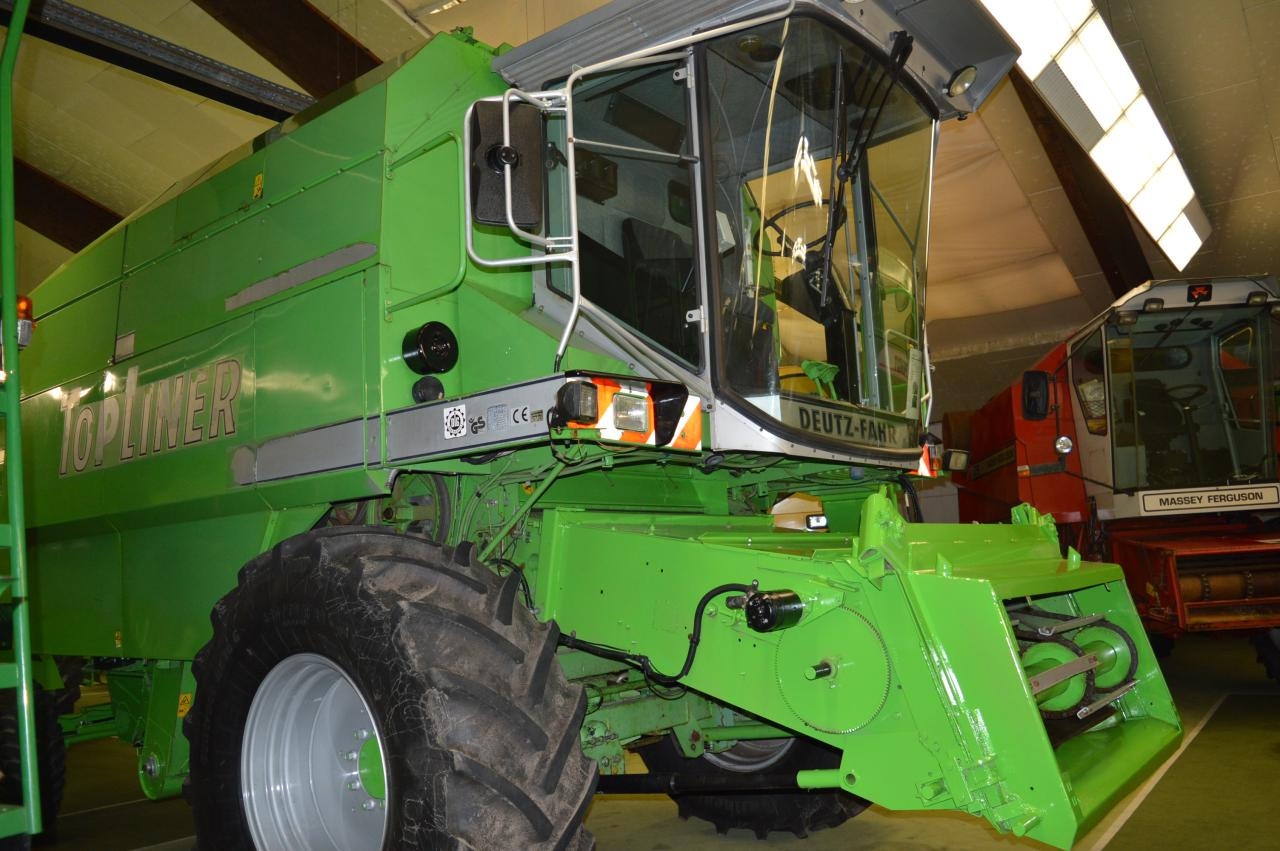 Deutz-Fahr 4075 HTS TopL. - 联合收割机:图2 Deutz-Fahr 4075 HTS TopL. - 联合收割机:图2