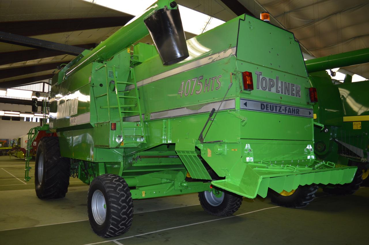 Deutz-Fahr 4075 HTS TopL. - 联合收割机:图3 Deutz-Fahr 4075 HTS TopL. - 联合收割机:图3