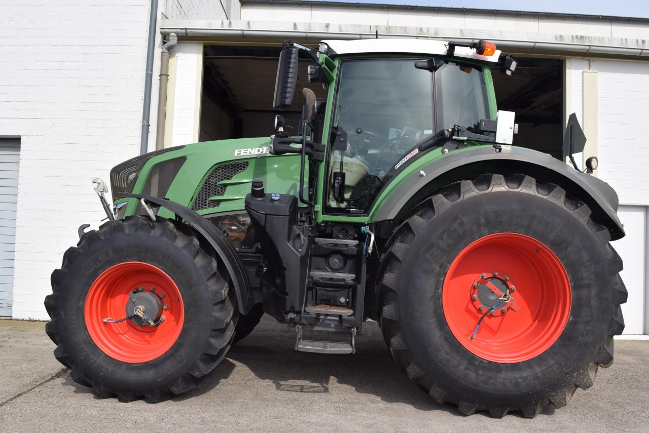 Fendt 826 Vario ProfiPlus, - 拖拉机:图1 Fendt 826 Vario ProfiPlus, - 拖拉机:图1