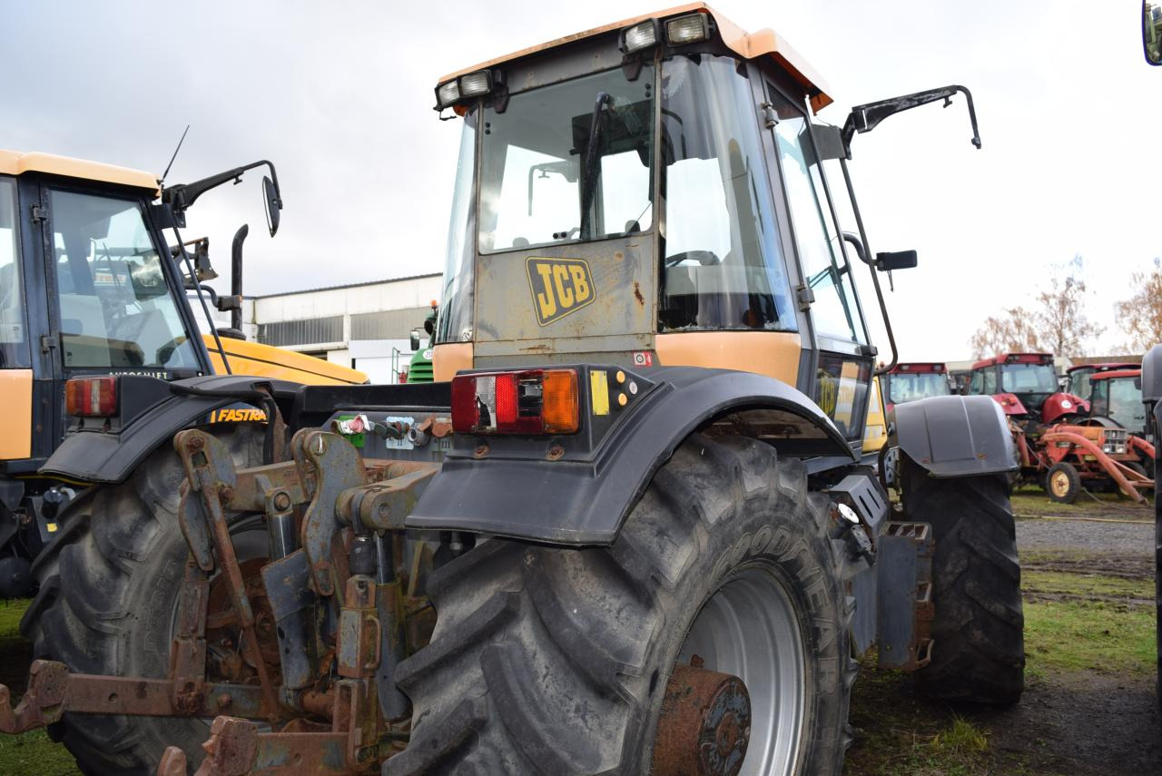 JCB Fastrac 2135 - 4WS - 拖拉机:图4 JCB Fastrac 2135 - 4WS - 拖拉机:图4
