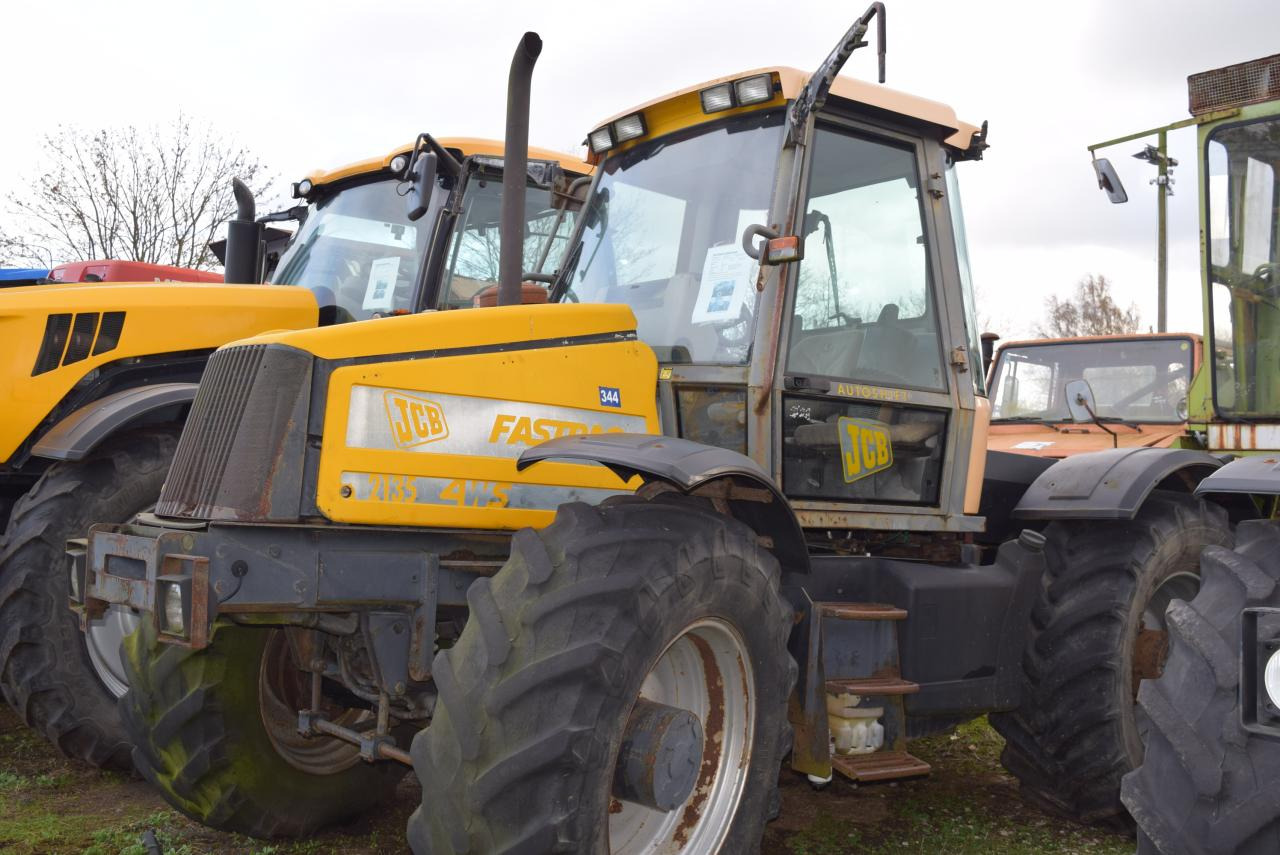 JCB Fastrac 2135 - 4WS - 拖拉机:图1 JCB Fastrac 2135 - 4WS - 拖拉机:图1