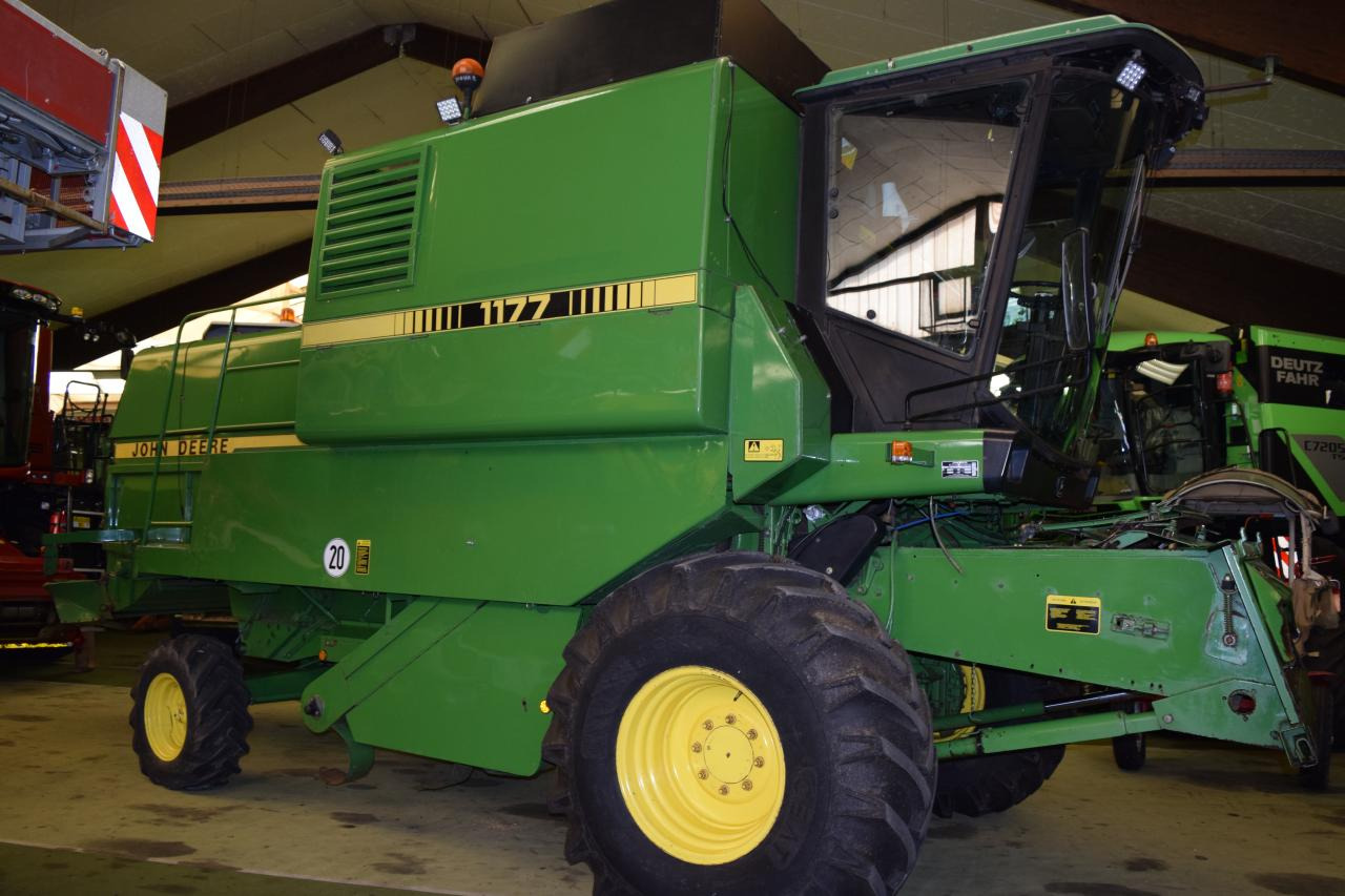 John Deere 1177 - 联合收割机:图3 John Deere 1177 - 联合收割机:图3