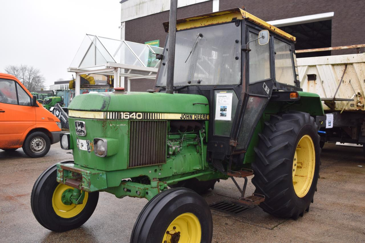 John Deere 1640 - 拖拉机:图4 John Deere 1640 - 拖拉机:图4