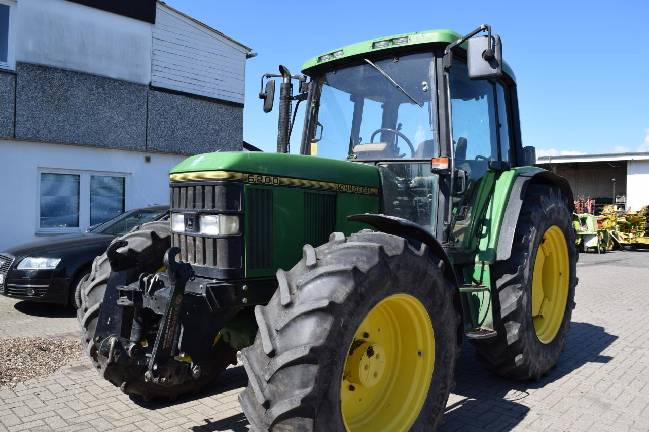 John Deere 6200 - 拖拉机:图2 John Deere 6200 - 拖拉机:图2