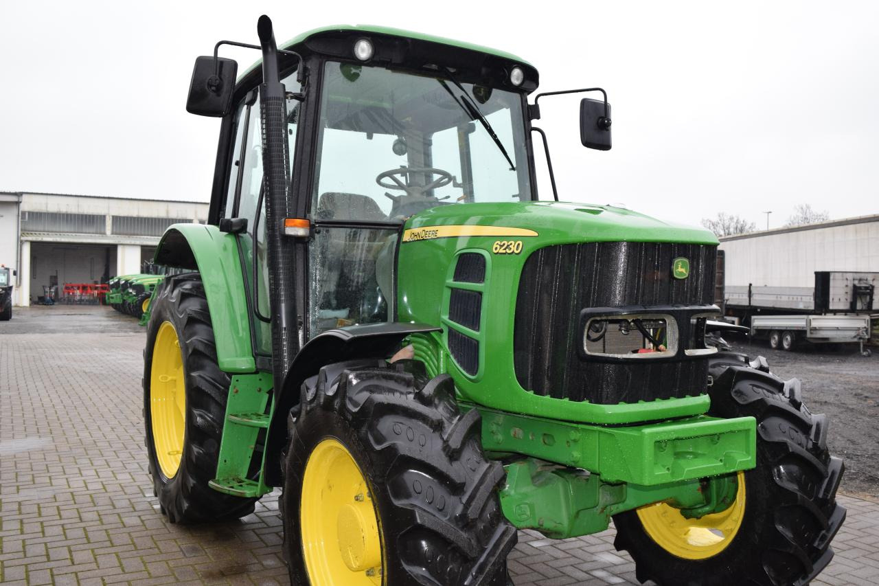 John Deere 6230 - 拖拉机:图3 John Deere 6230 - 拖拉机:图3