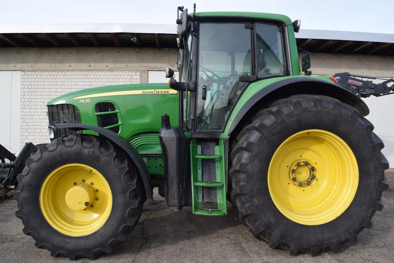John Deere 7530 Premium - 拖拉机:图1 John Deere 7530 Premium - 拖拉机:图1