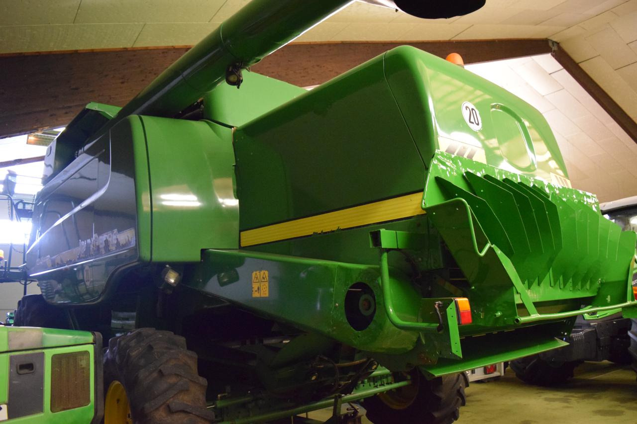 John Deere 9640 WTS - 联合收割机:图2 John Deere 9640 WTS - 联合收割机:图2
