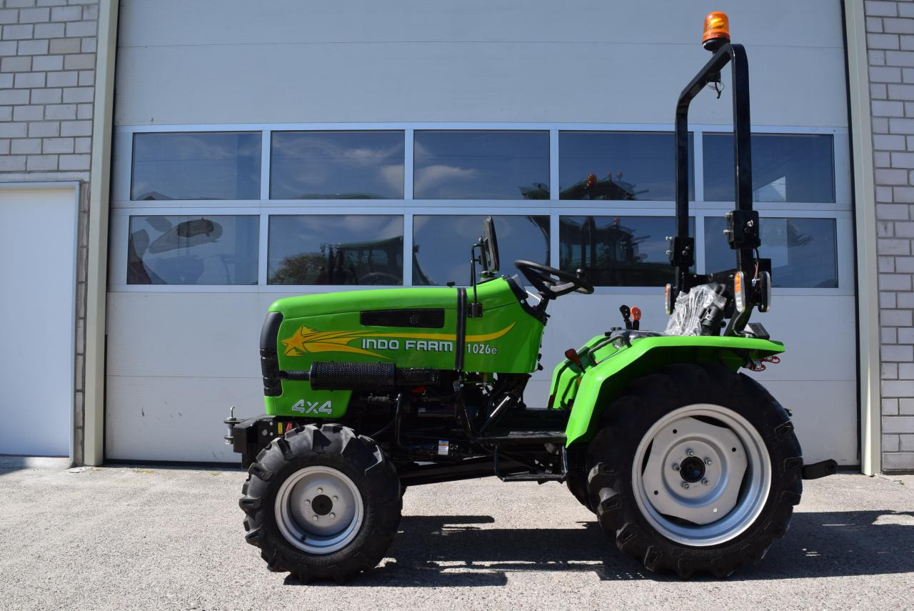 Klein-/Schmalspurtraktor INDO 1026 - 跨越式拖拉机:图2 Klein-/Schmalspurtraktor INDO 1026 - 跨越式拖拉机:图2