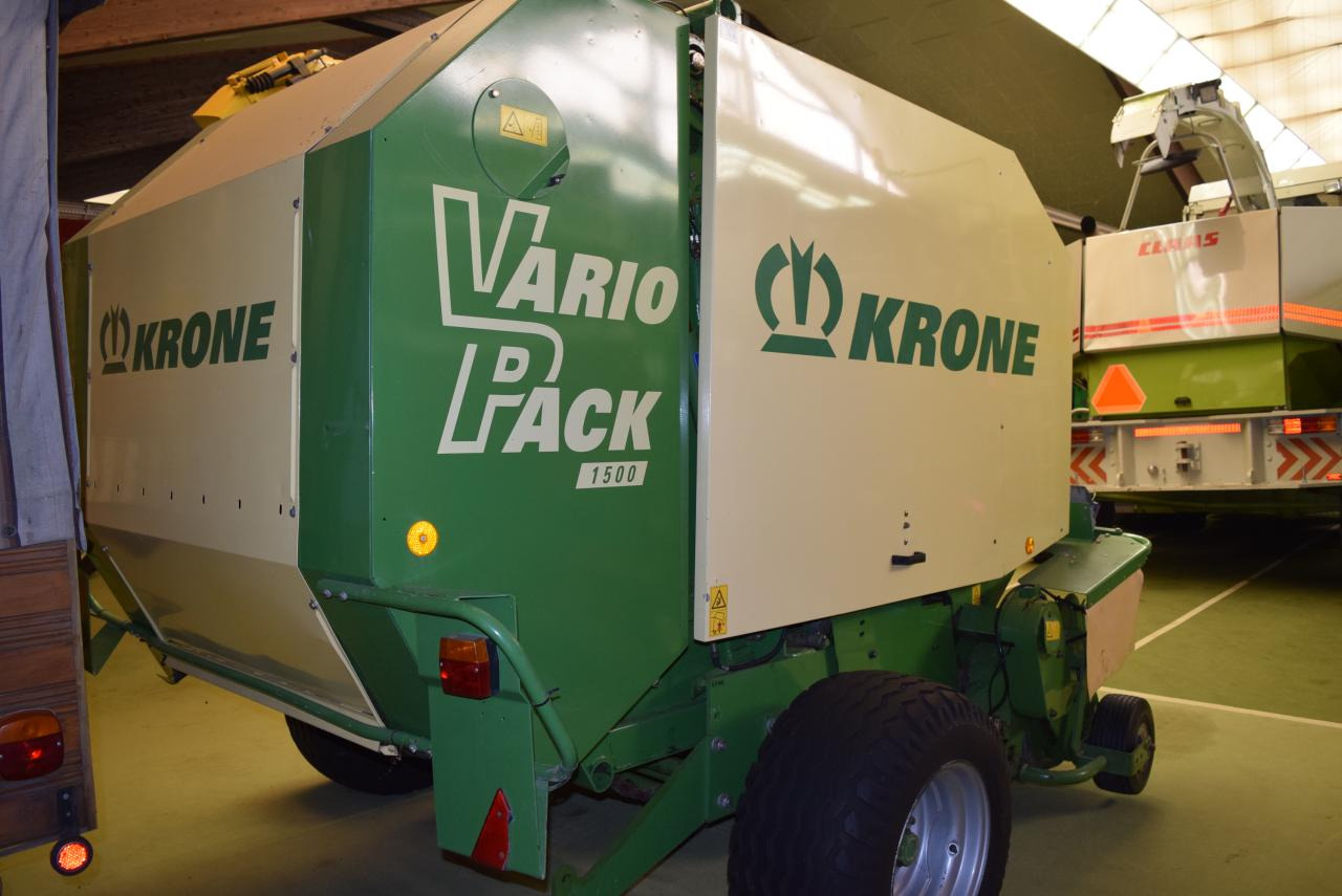 Krone Vario Pack 1500 - 圆形打包机:图5 Krone Vario Pack 1500 - 圆形打包机:图5
