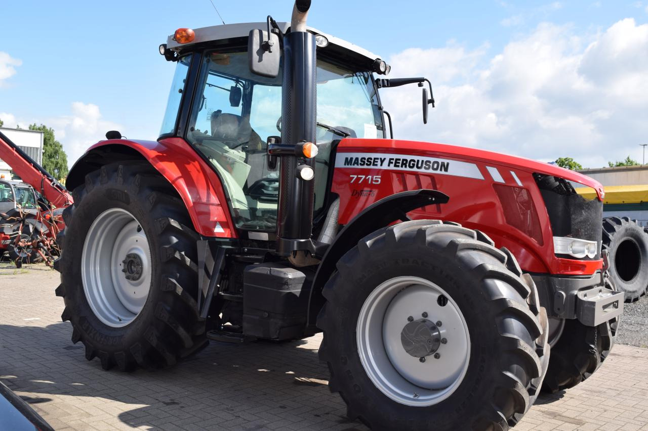 Massey Ferguson MF 7715 Dyna-6 - 拖拉机:图1 Massey Ferguson MF 7715 Dyna-6 - 拖拉机:图1