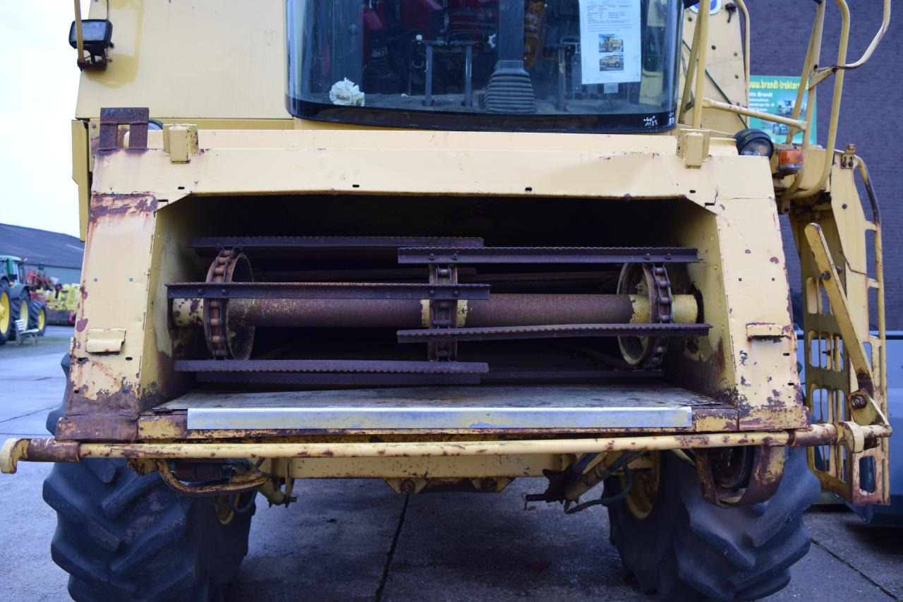 New Holland TC 56 - 联合收割机:图5 New Holland TC 56 - 联合收割机:图5