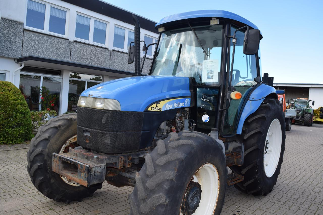 New Holland TD 5040 - 拖拉机:图4 New Holland TD 5040 - 拖拉机:图4