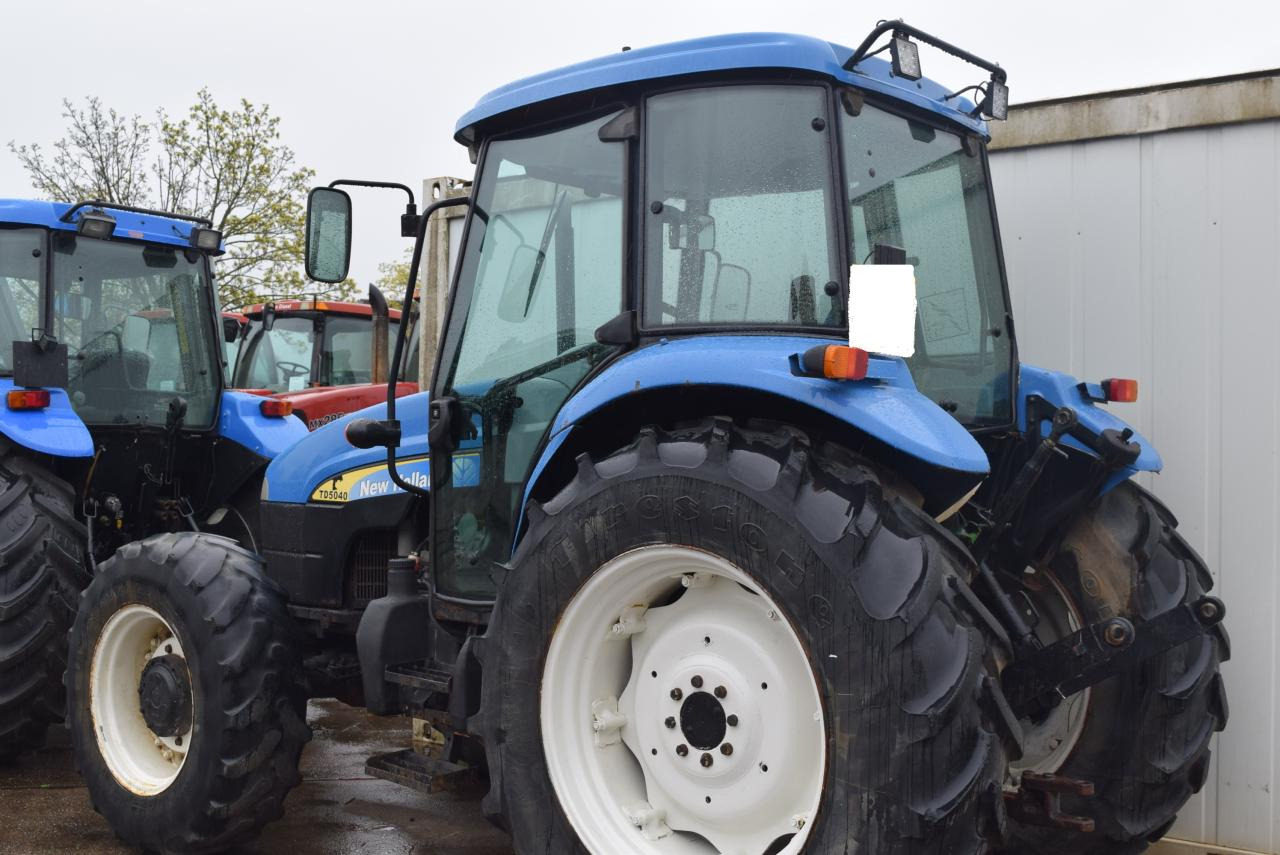 New Holland TD 5040 - 拖拉机:图4 New Holland TD 5040 - 拖拉机:图4