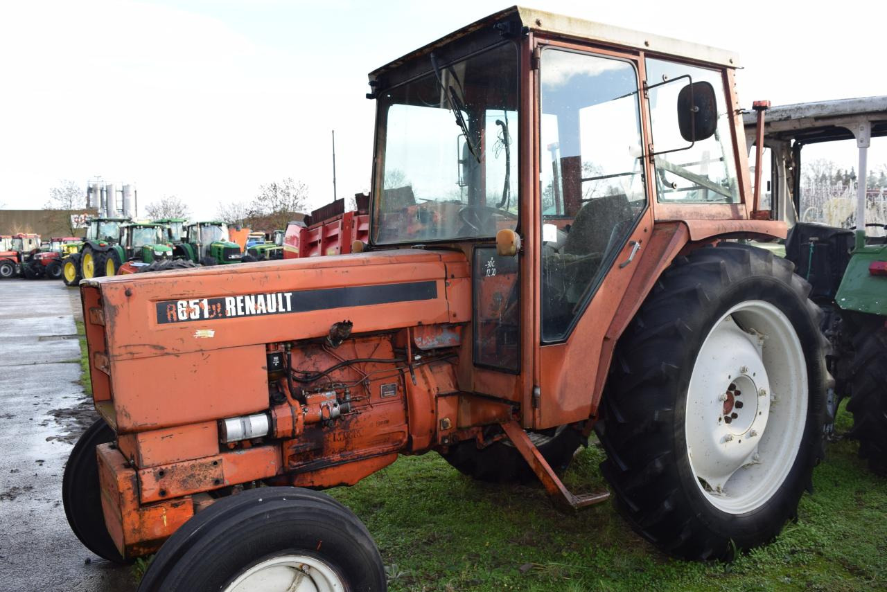 Renault 651 - 拖拉机:图1 Renault 651 - 拖拉机:图1