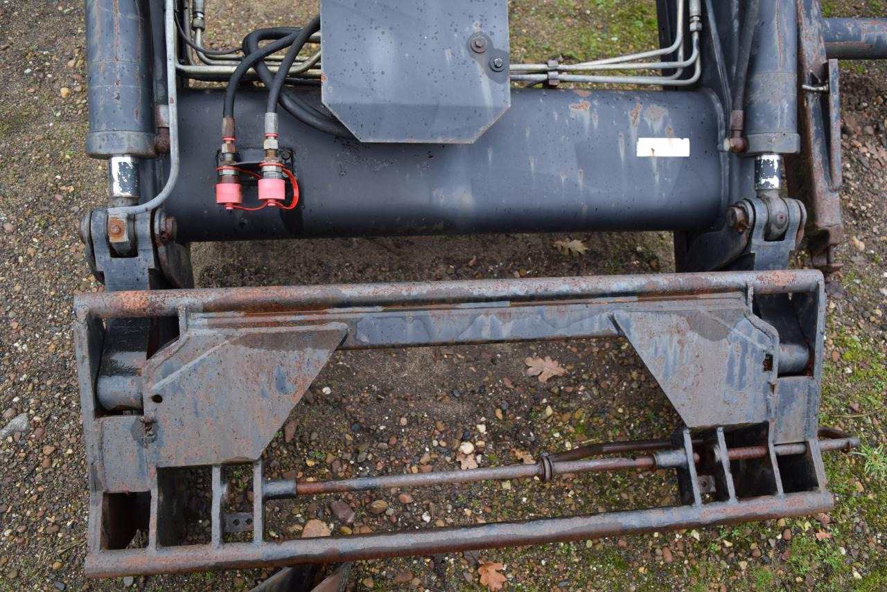 Stoll Robust F71 - 牵引车前端装载机:图2 Stoll Robust F71 - 牵引车前端装载机:图2