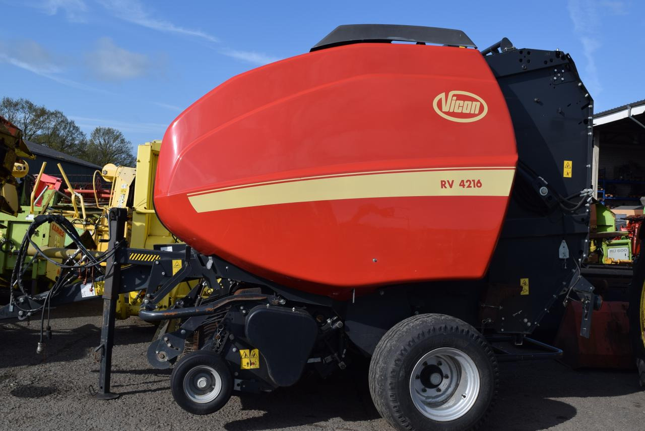 Vicon RV 4220 SC 14 - 圆形打包机:图4 Vicon RV 4220 SC 14 - 圆形打包机:图4