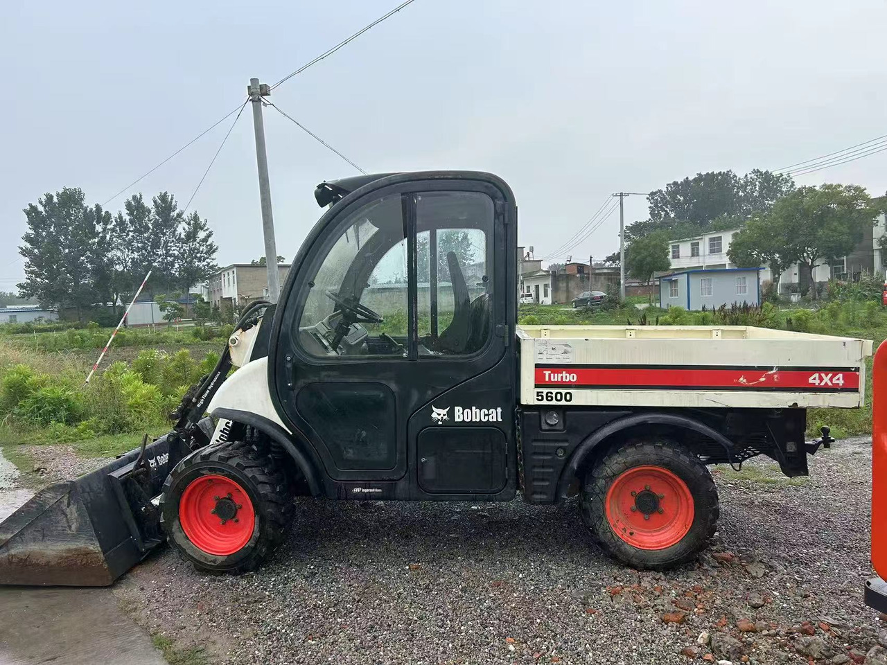 BOBCAT 5600 Toolcat - 滑移装载机:图1 BOBCAT 5600 Toolcat - 滑移装载机:图1