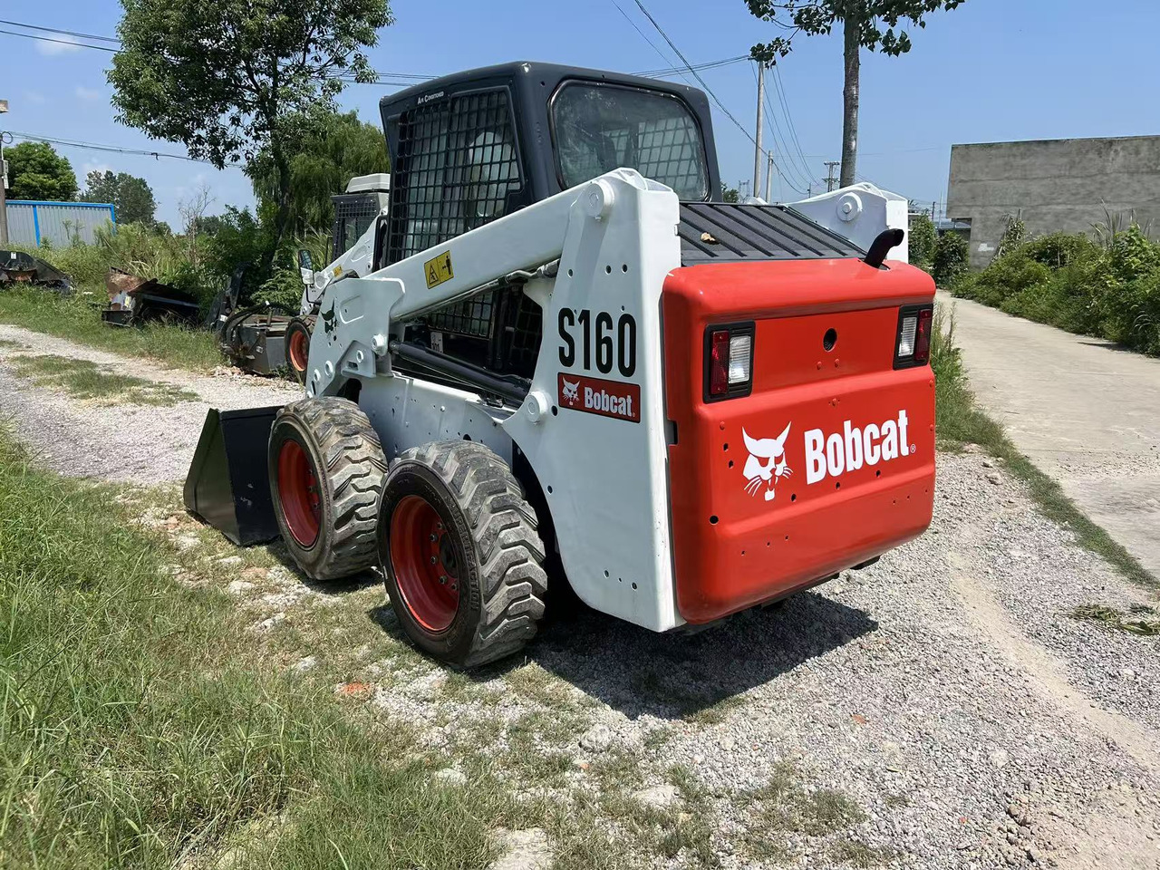BOBCAT S160 - 滑移装载机:图4 BOBCAT S160 - 滑移装载机:图4