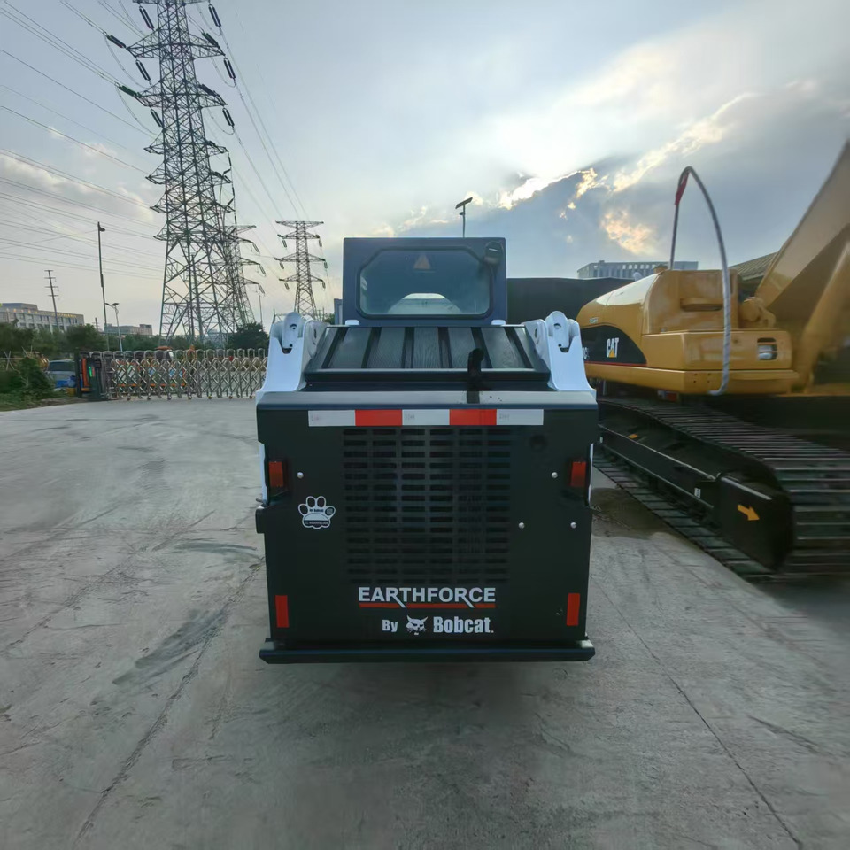 BOBCAT S160 - 滑移装载机:图4 BOBCAT S160 - 滑移装载机:图4