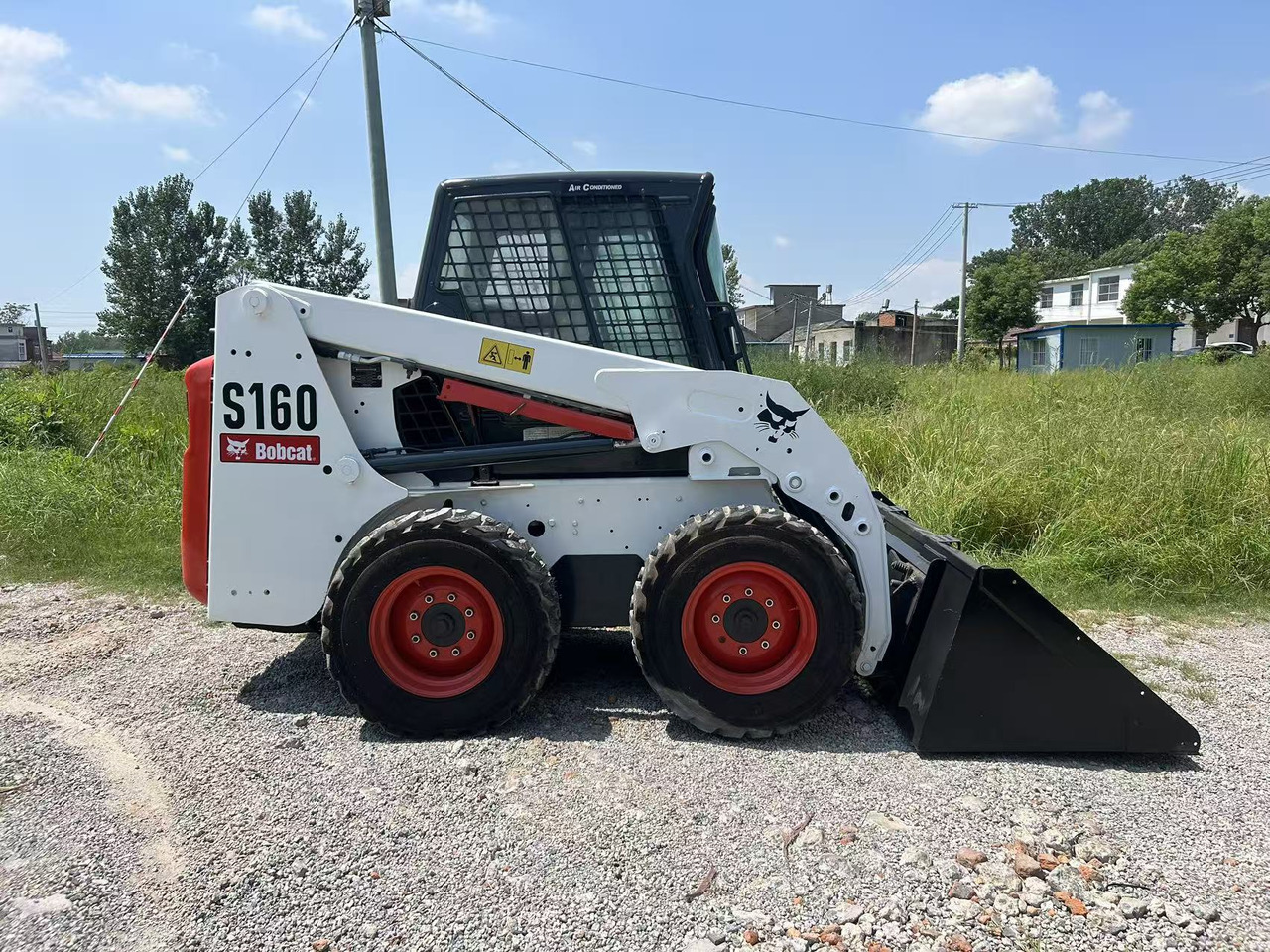 BOBCAT S160 - 滑移装载机:图1 BOBCAT S160 - 滑移装载机:图1