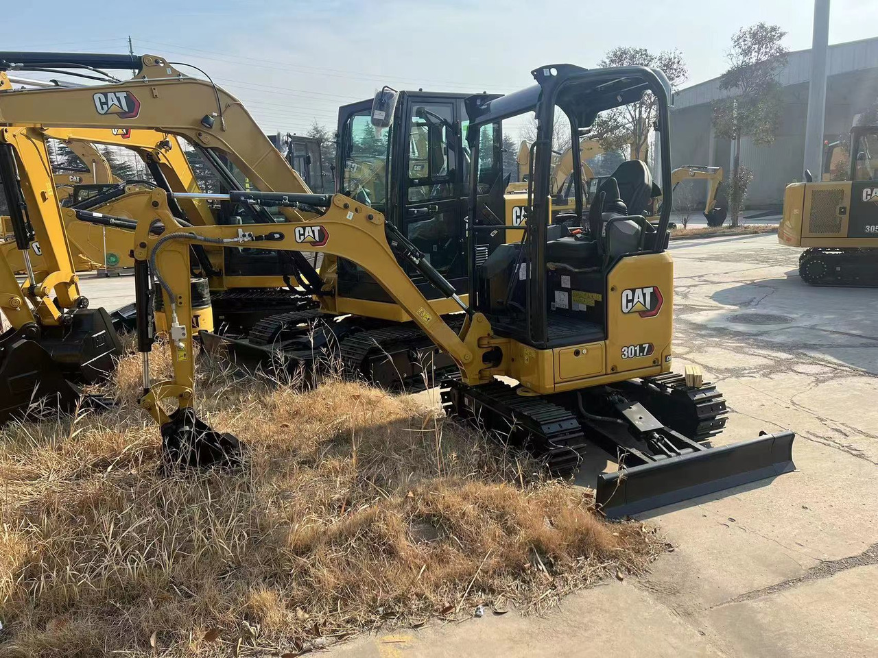 CAT 301.7 - 小型挖掘机:图5 CAT 301.7 - 小型挖掘机:图5