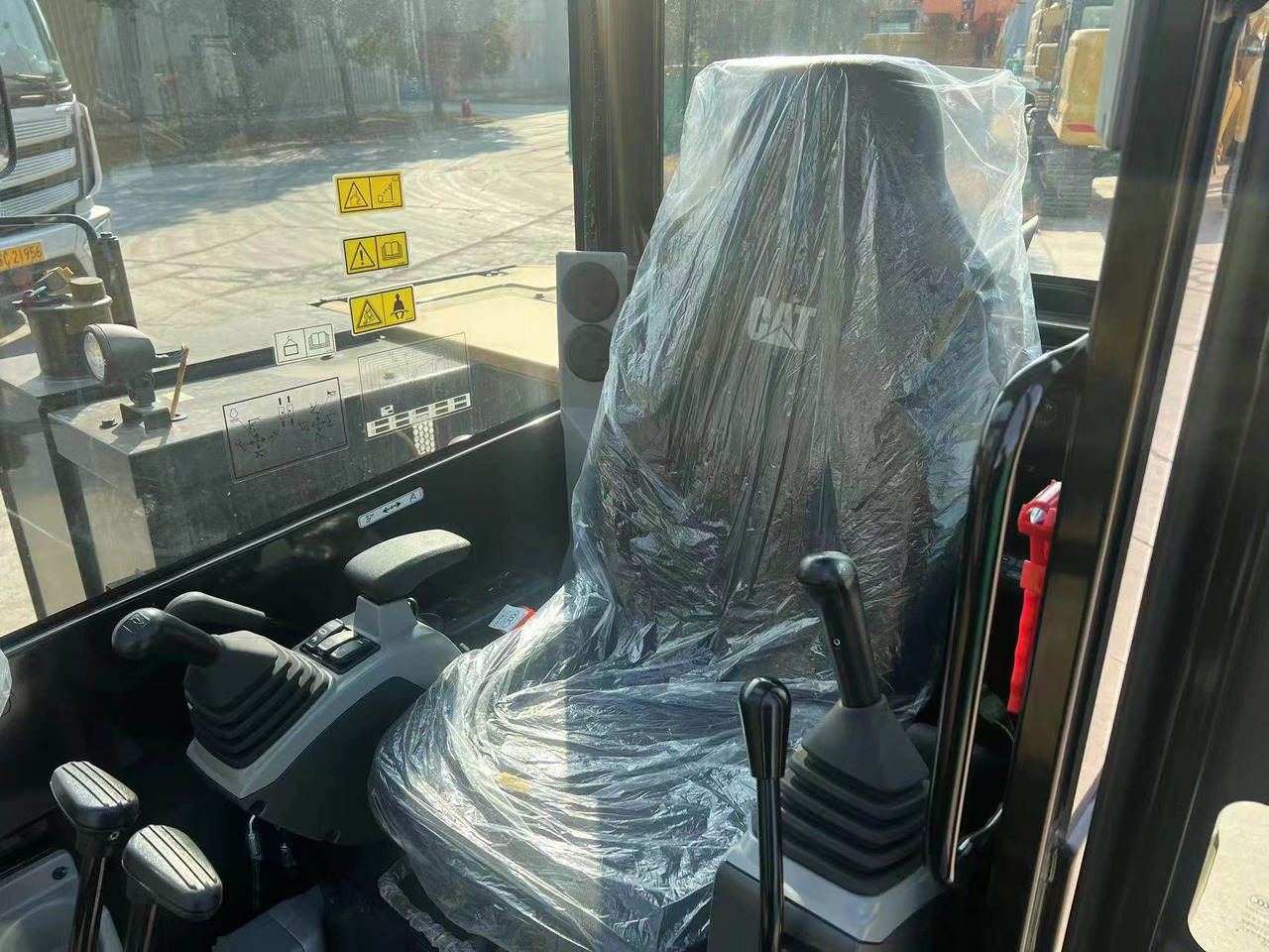 新的 小型挖掘机 CAT 305.5：图9