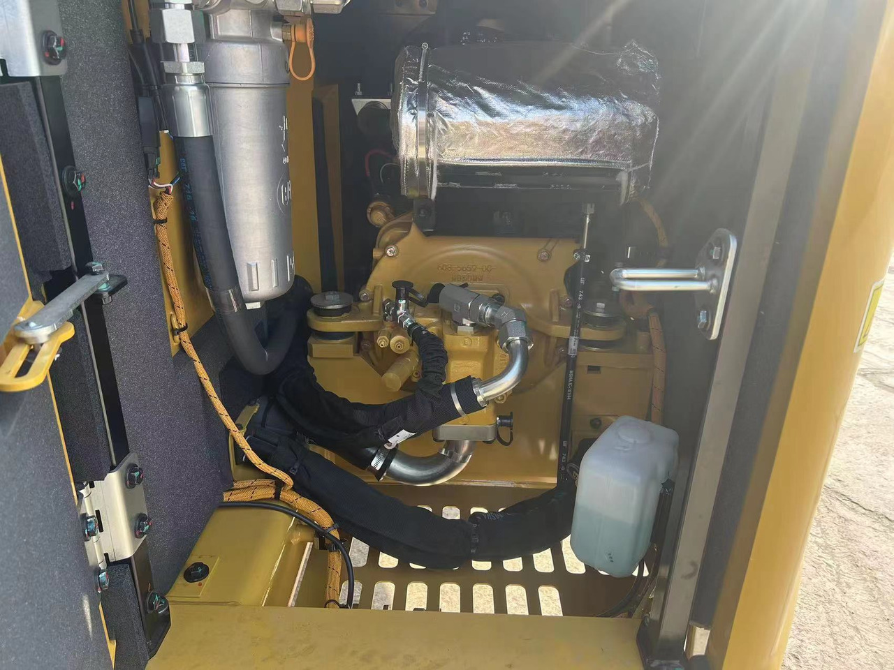 新的 小型挖掘机 CAT 305.5：图6