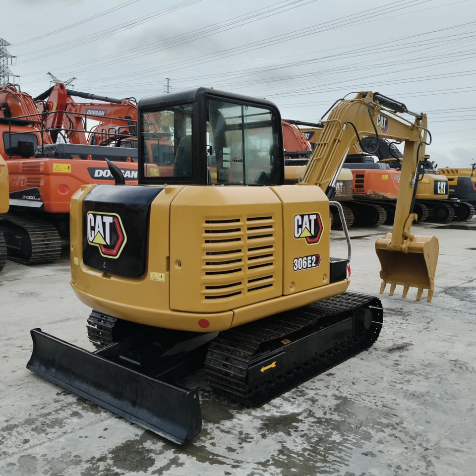 CAT 306E - 小型挖掘机:图5 CAT 306E - 小型挖掘机:图5