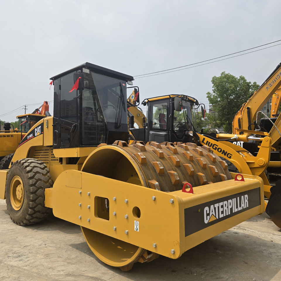 CAT CS683E - 压实机:图2 CAT CS683E - 压实机:图2
