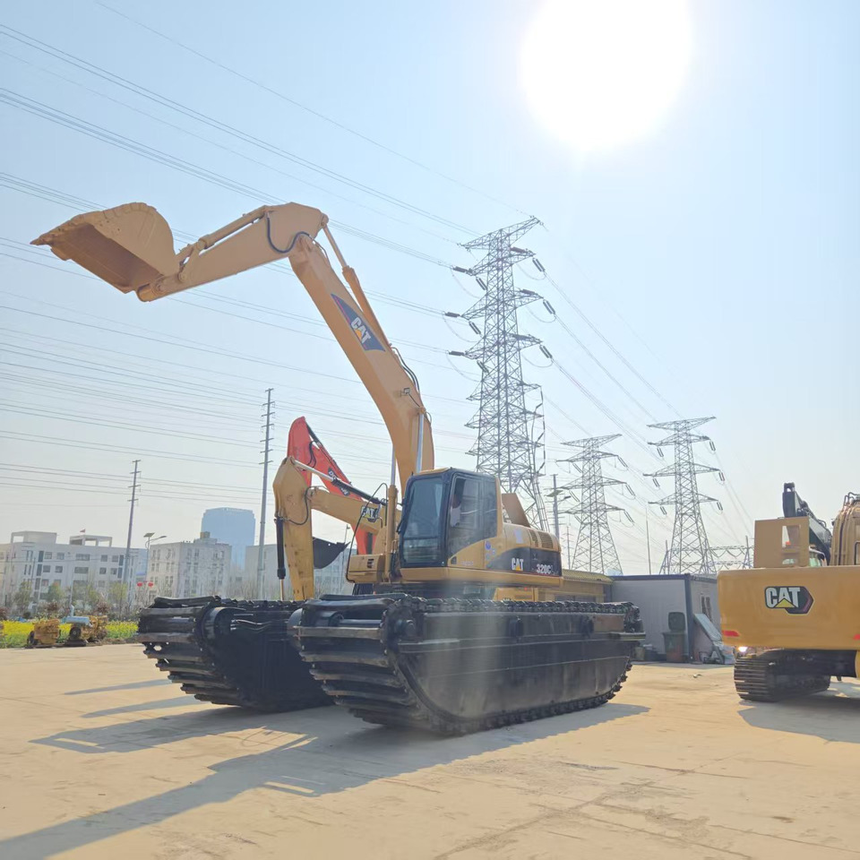 CATERPILLAR 320C - 水陆两用挖掘机:图1 CATERPILLAR 320C - 水陆两用挖掘机:图1
