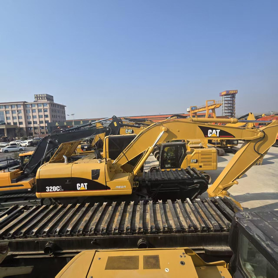 CATERPILLAR 320C - 水陆两用挖掘机:图4 CATERPILLAR 320C - 水陆两用挖掘机:图4