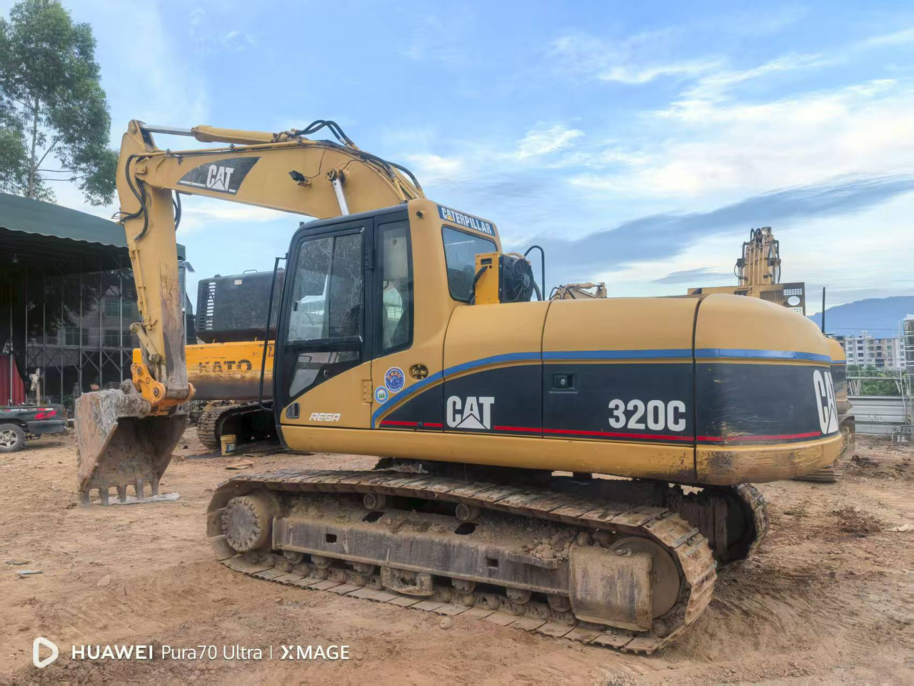 CATERPILLAR 320C - 履带式挖掘机:图1 CATERPILLAR 320C - 履带式挖掘机:图1