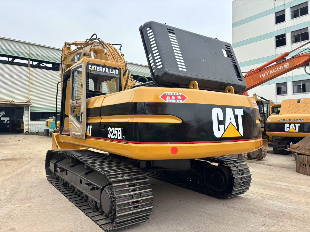 CATERPILLAR 325B - 履带式挖掘机:图3 CATERPILLAR 325B - 履带式挖掘机:图3