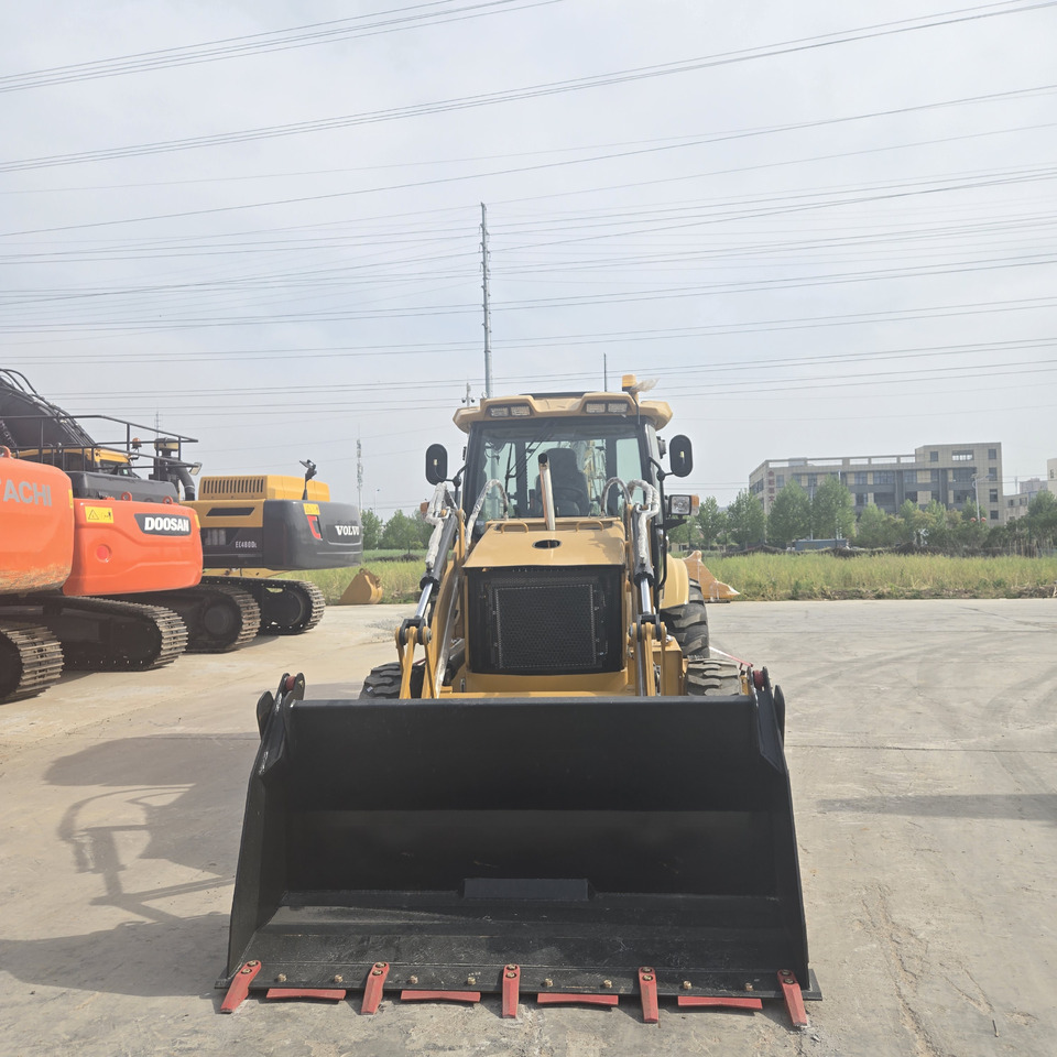 CATERPILLAR 426F - 反铲装载机:图3 CATERPILLAR 426F - 反铲装载机:图3